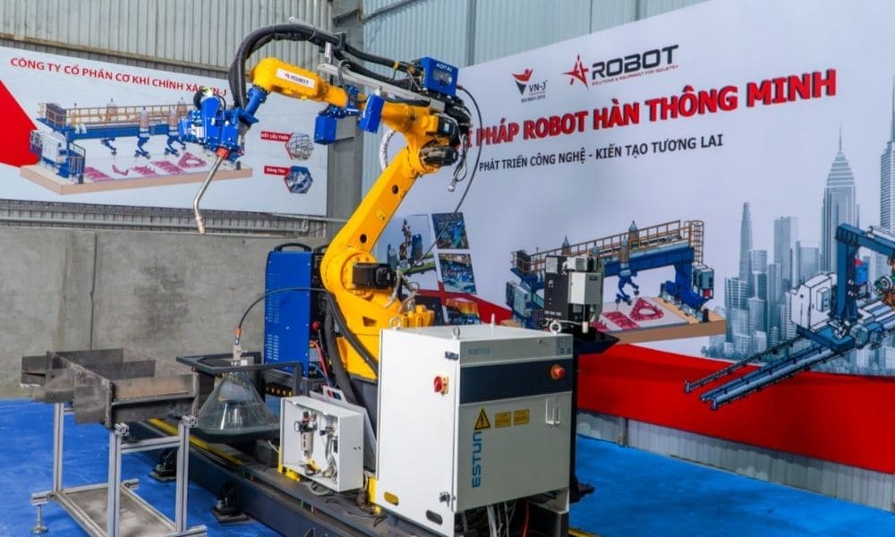 Hệ thống băng tải và robot tự động hóa