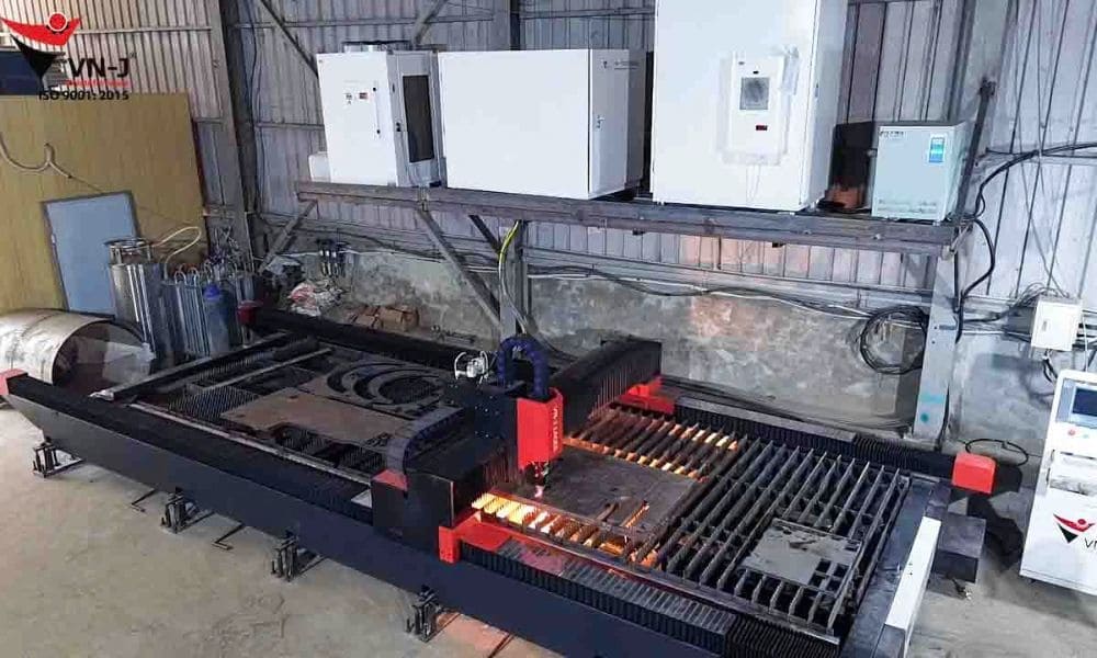 Laser FIBER CNC nguồn 12kW VLF-6025GE