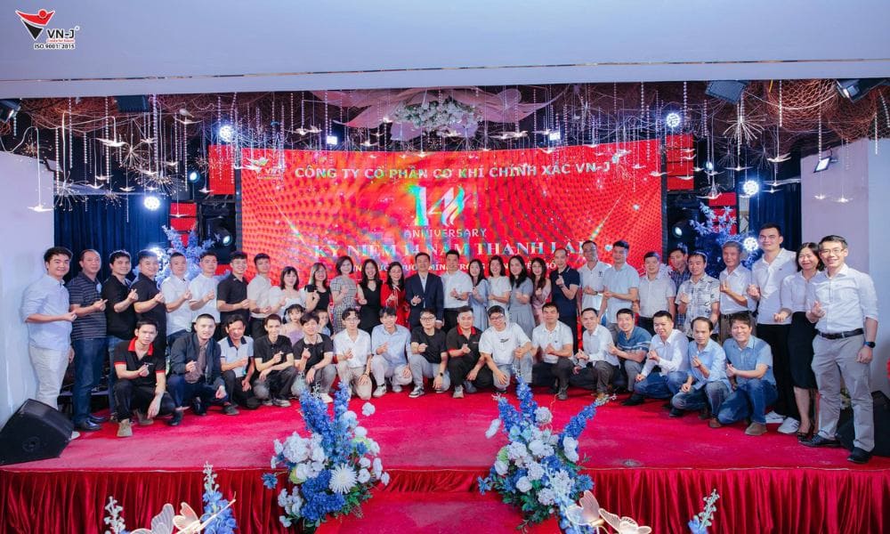 Tri Ân Cán Bộ Công Nhân Viên Và Không Khí Gần Gũi, Sôi Nổi